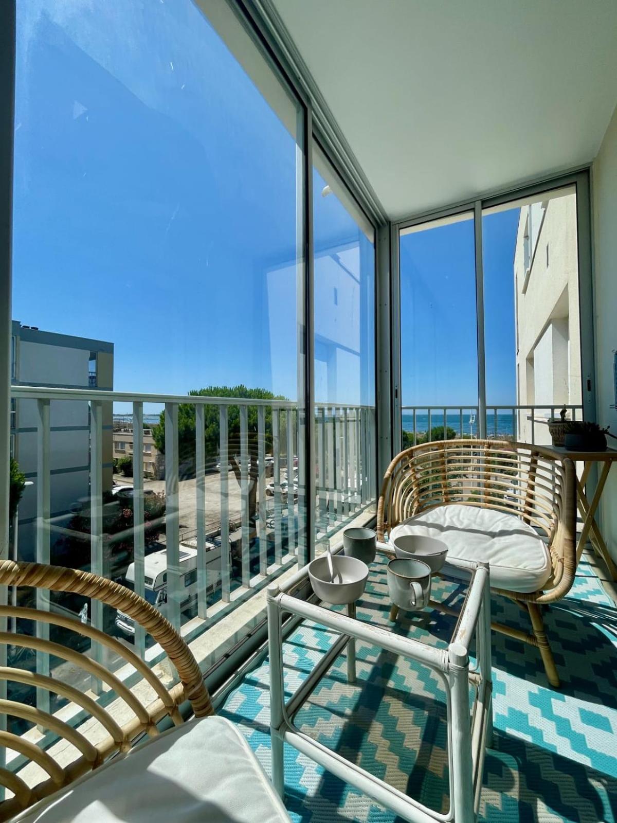 Le Neptune Appartement T2 Tout Confort Au Calme Et A Deux Pas De La Plage Le Grau-du-Roi Bagian luar foto